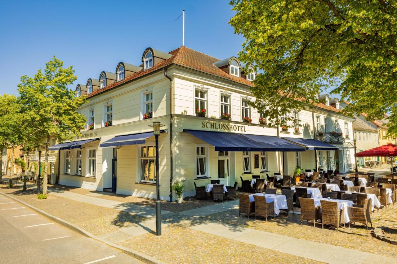 Schlosshotel ラインスベルク エクステリア 写真