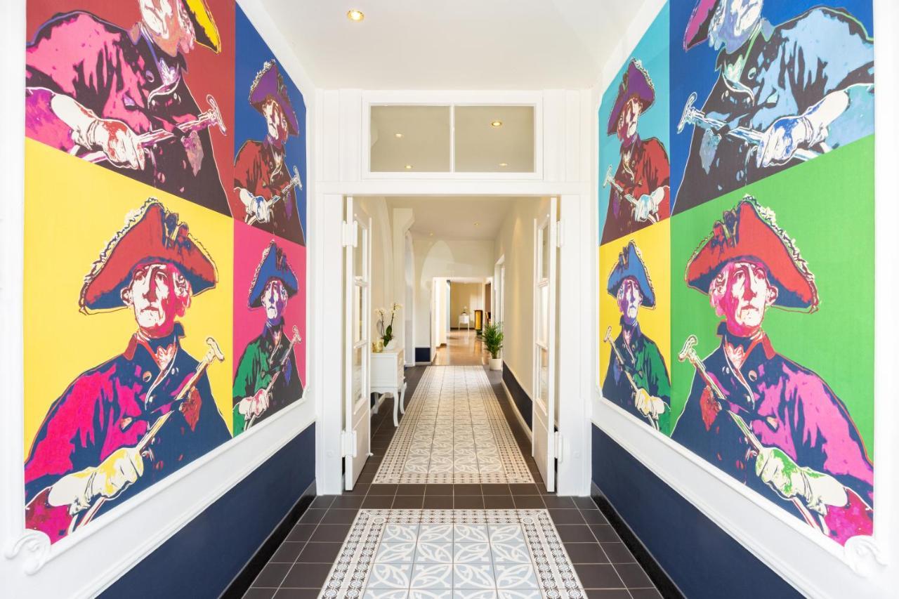 Schlosshotel ラインスベルク エクステリア 写真